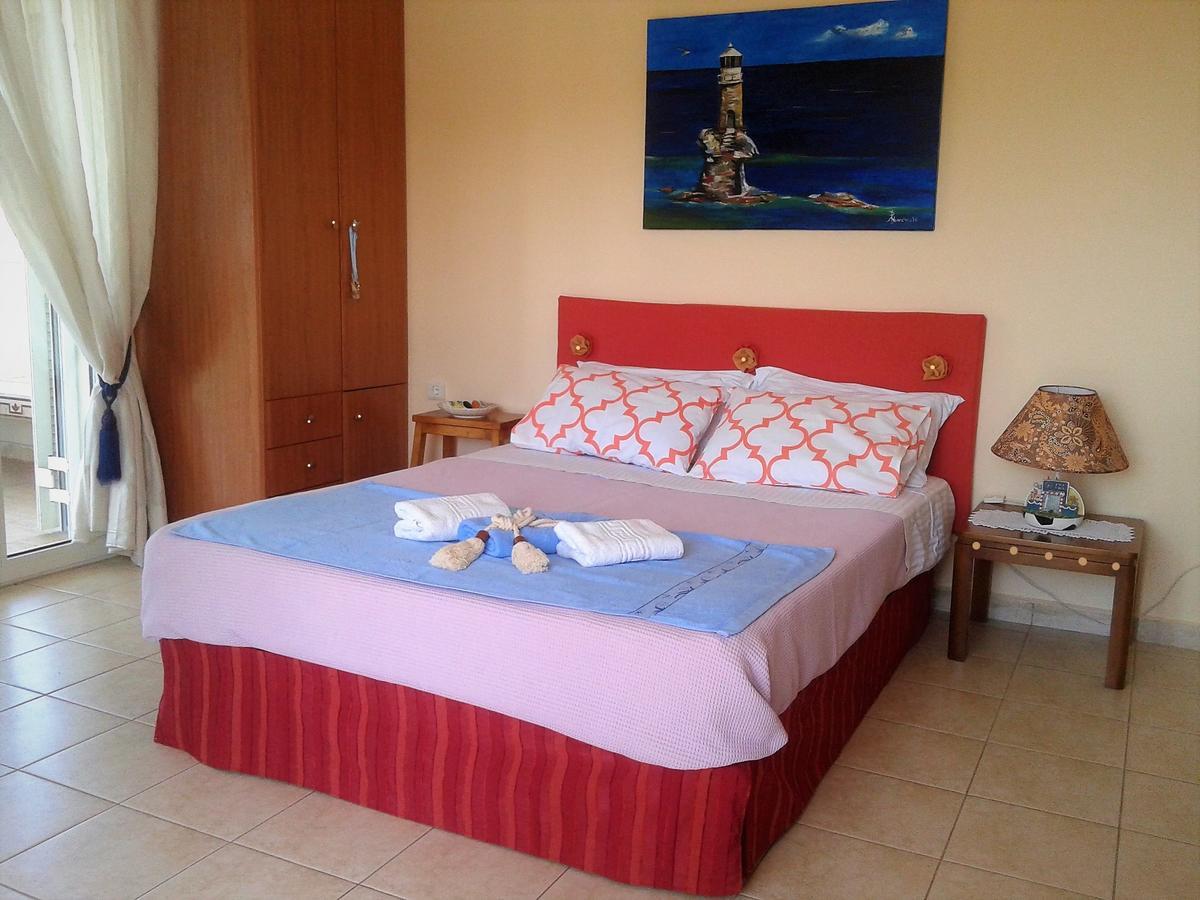 แองเจลีนา โฮม Bed & Breakfast ปาไลยาโฟไกยา ภายนอก รูปภาพ