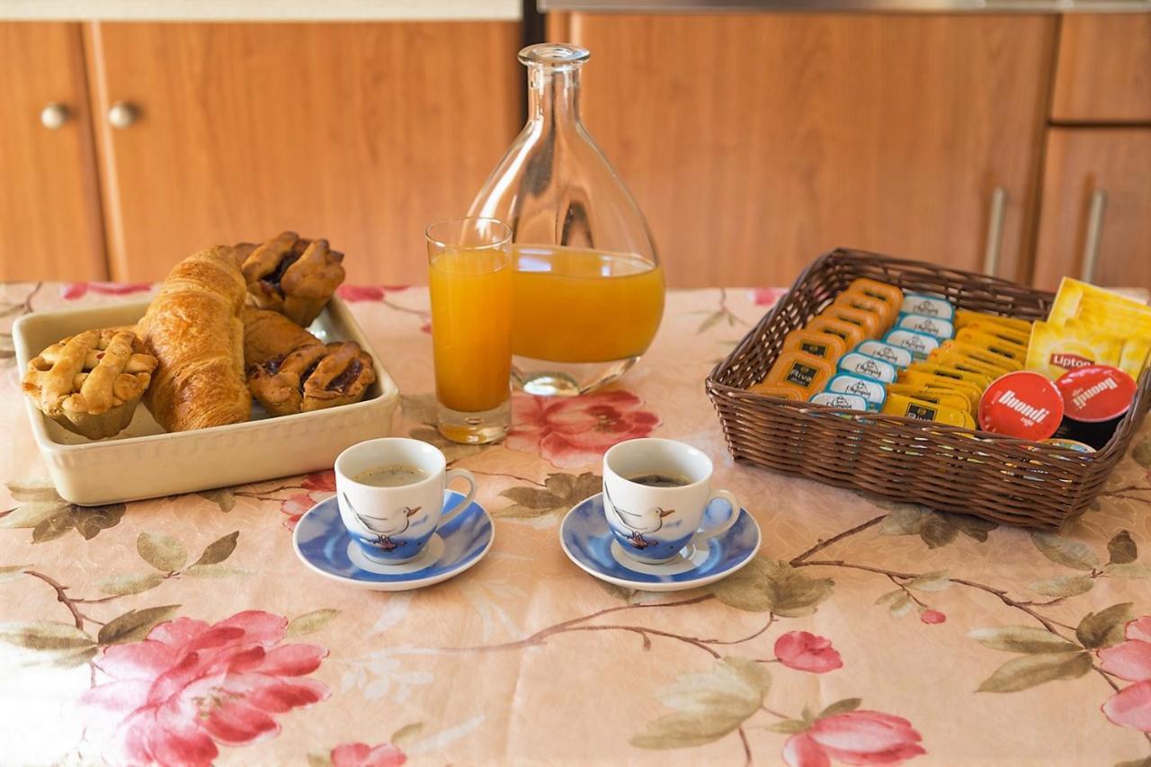 แองเจลีนา โฮม Bed & Breakfast ปาไลยาโฟไกยา ภายนอก รูปภาพ